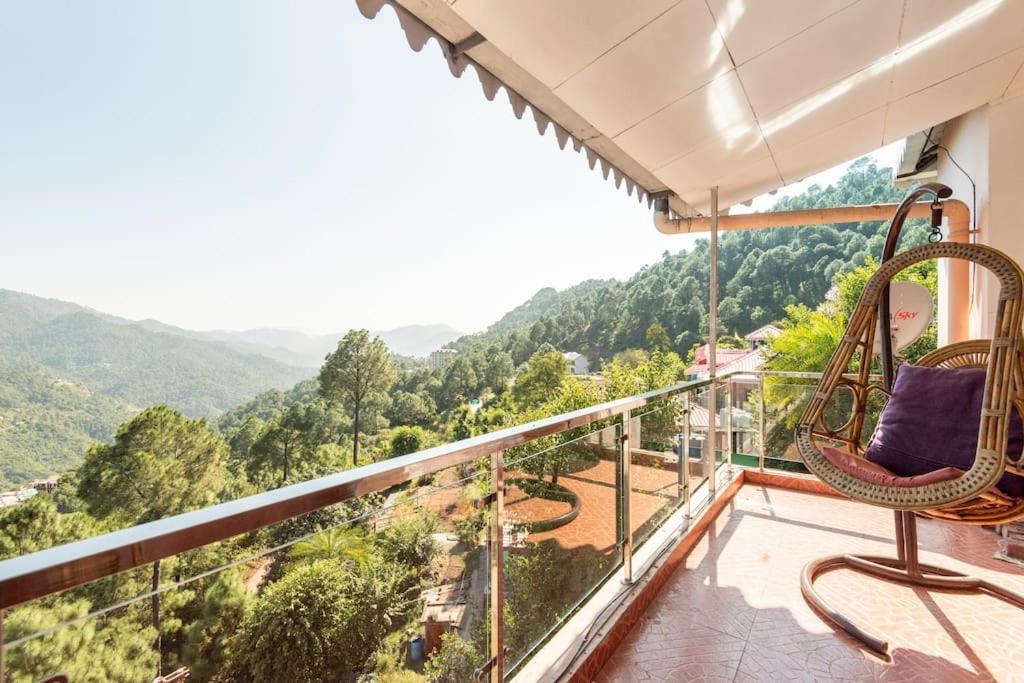 Kasauli Edge Apt With Balcony المظهر الخارجي الصورة