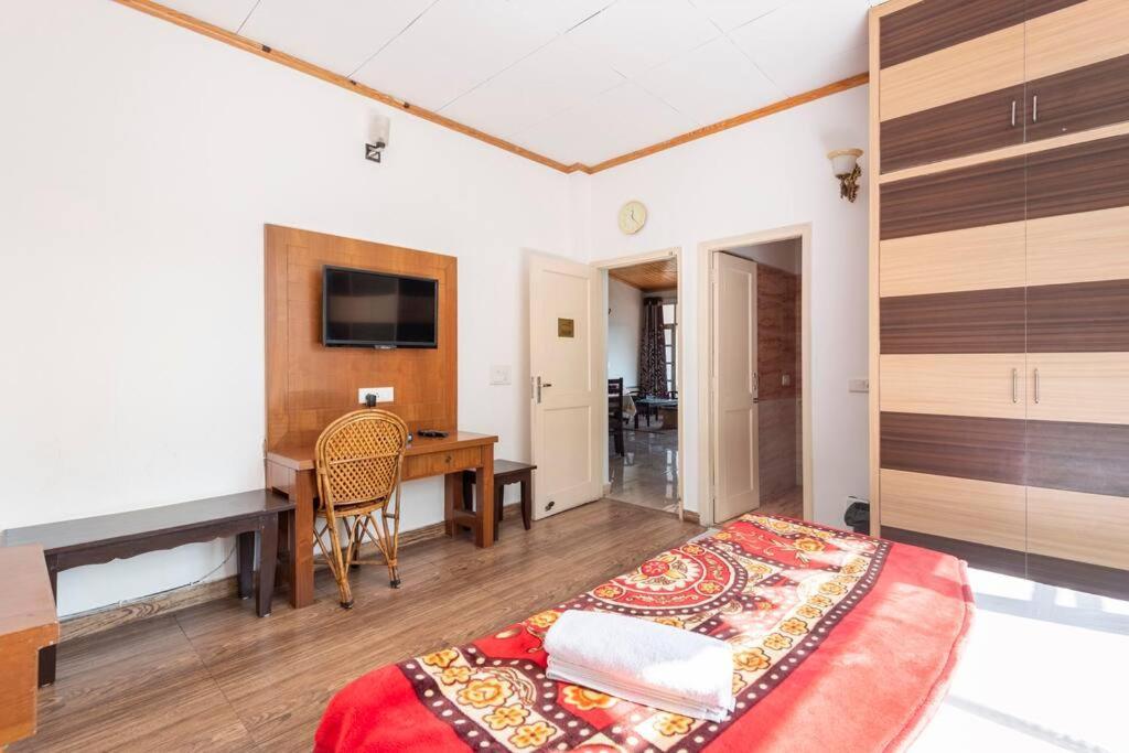 Kasauli Edge Apt With Balcony المظهر الخارجي الصورة