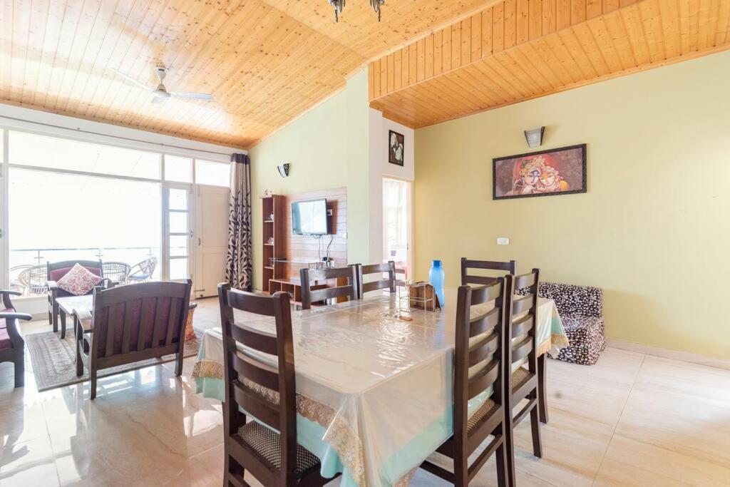 Kasauli Edge Apt With Balcony المظهر الخارجي الصورة