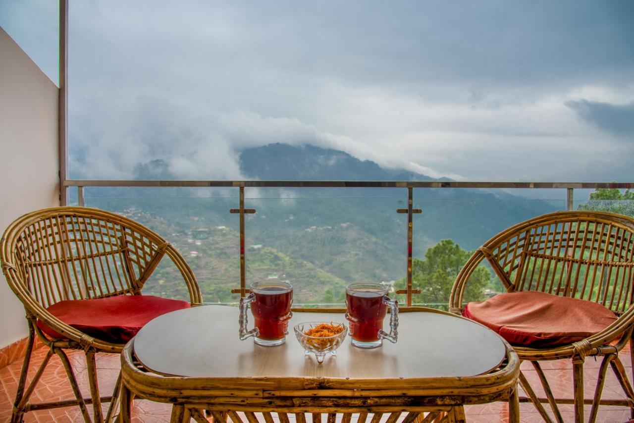 Kasauli Edge Apt With Balcony المظهر الخارجي الصورة