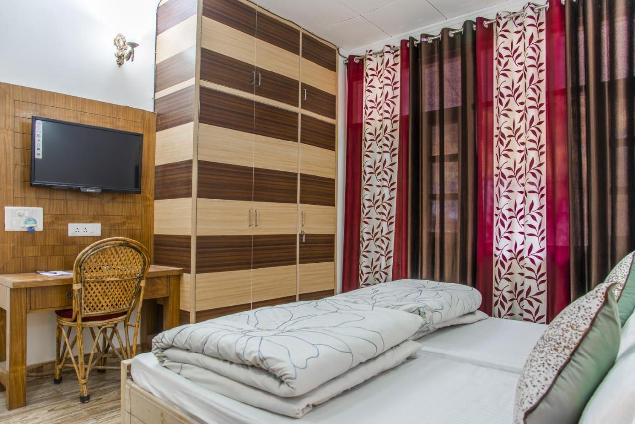 Kasauli Edge Apt With Balcony المظهر الخارجي الصورة